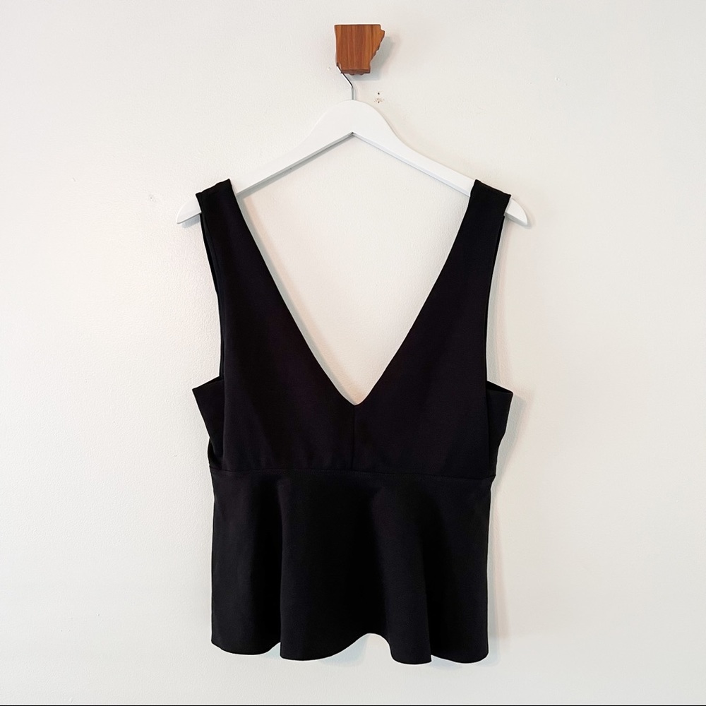 Silence + Noise Black Plunge Neck and Back Cropped Tank size Medium